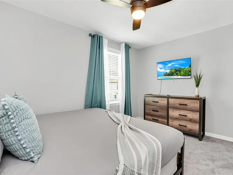 2131 Derwent Dr — Photo 4
