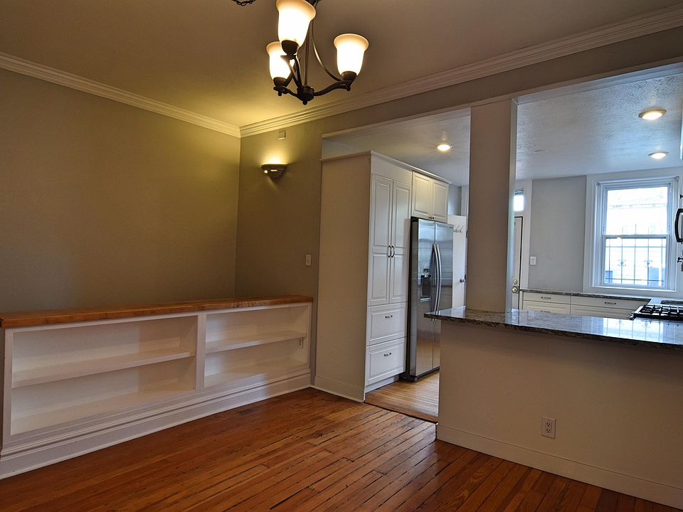 1st image of 2044 N Ogden St #1