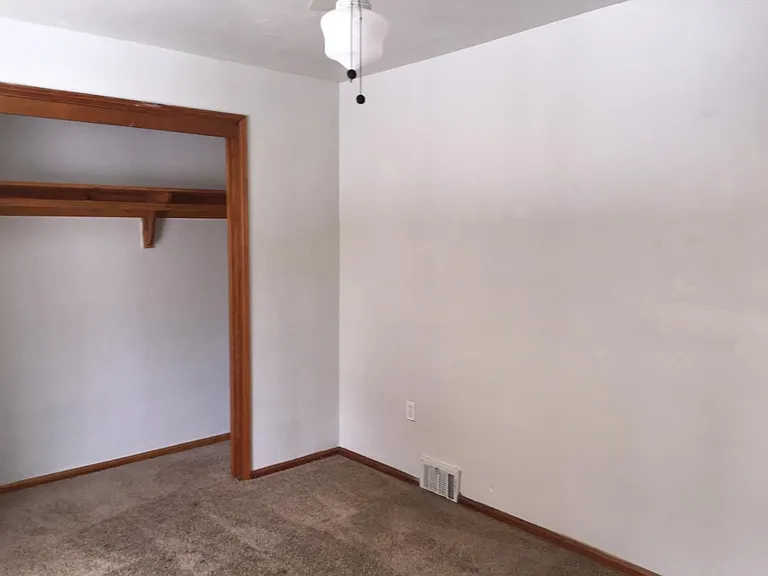 202 William St #2 — Photo 45