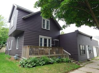 1423 Bluff Ave, Sheboygan, WI 53081