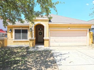 1704 Denmark Ln, Laredo, TX 78045