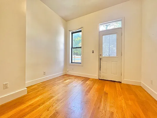 Rented by Doorway NYC, LLC | media 4