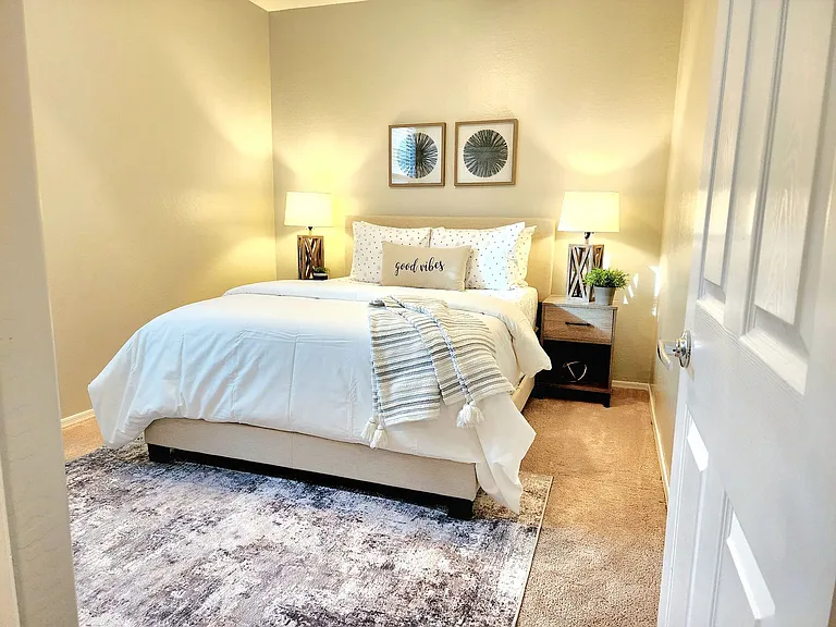 5256 W Leodra Ln — Photo 17