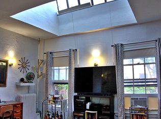 11 Charles St APT 10, New York, NY 10014