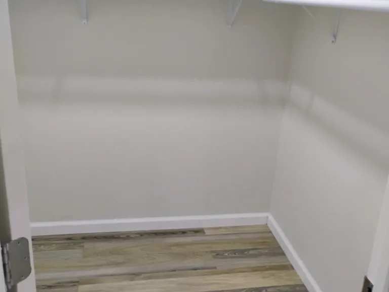 5909 Cates Ave #2W — Photo 7