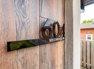 604 Wildwood Dr, Oakville, ON L6K 1V3