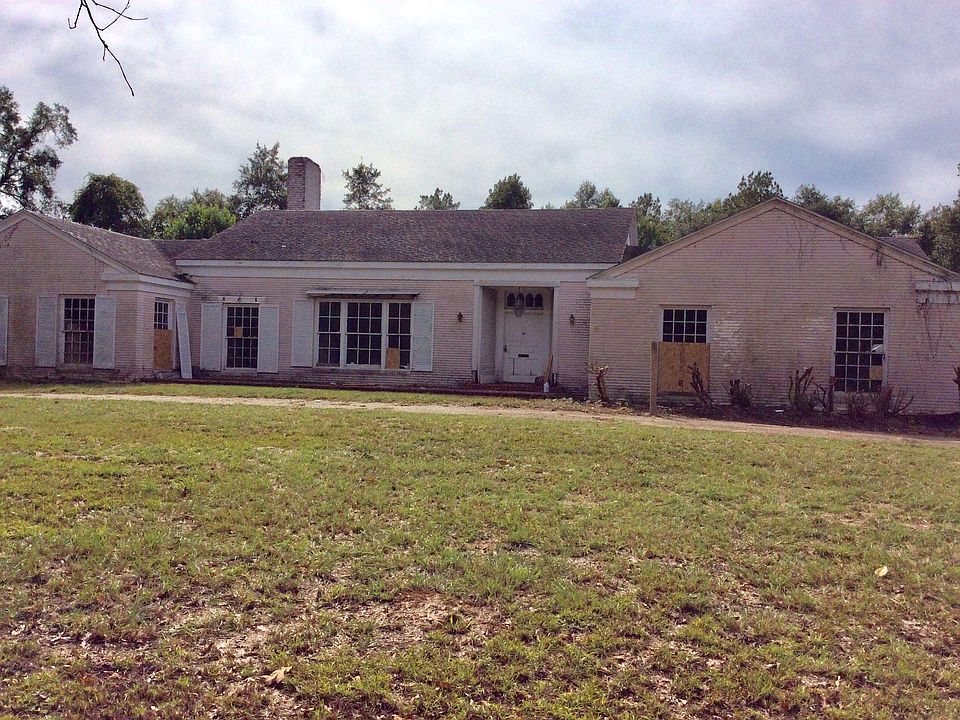 1st image of 501 E Main St