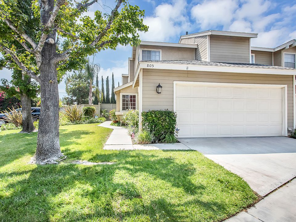 3 Bed 2 Bath w/Loft