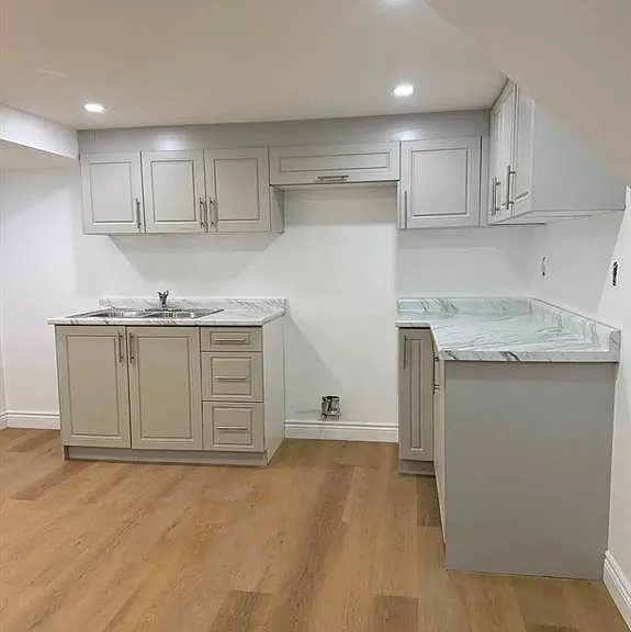 3418 Deerbrook Dr #LOWER — Photo 4