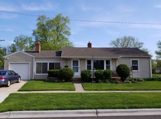 4 W Adams St, Villa Park, IL