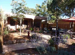 105 Huddleson St, Santa Fe, NM 87501