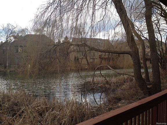 5th image of 5045 Oakbrooke Dr