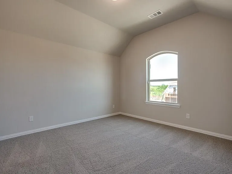 736 Carlisle Dr — Photo 28