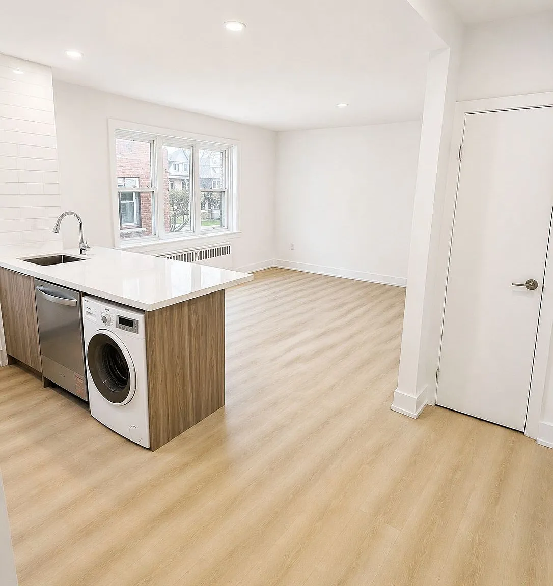 2 bed, $1,900 — Photo 3