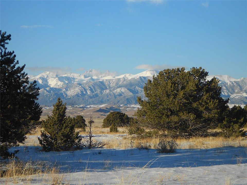 1st image of 108 Willow Creek Pl