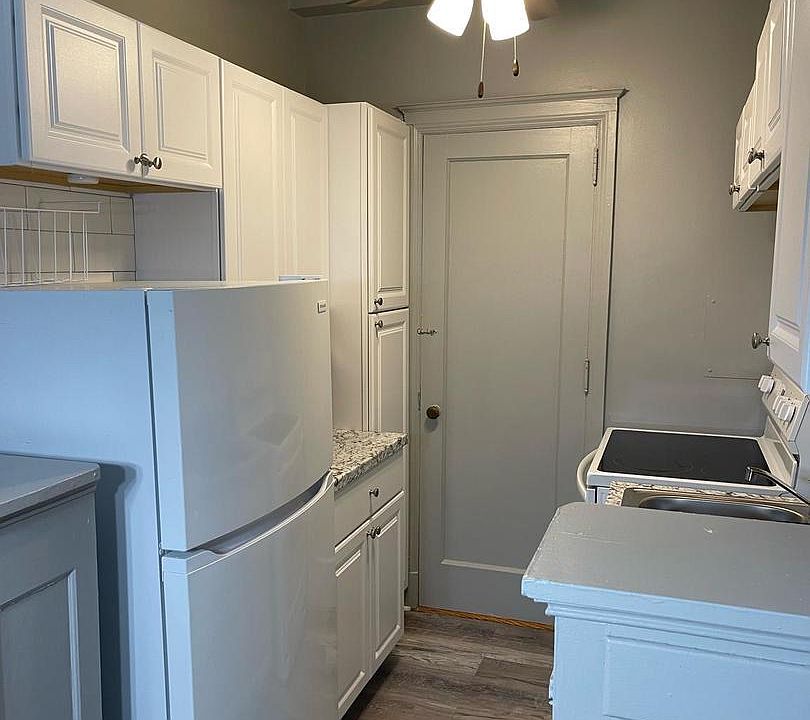 2nd image of 1305 N Broom St APT 313
