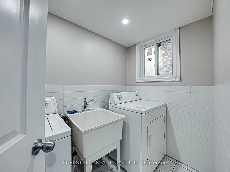 300 Conley St — Photo 16