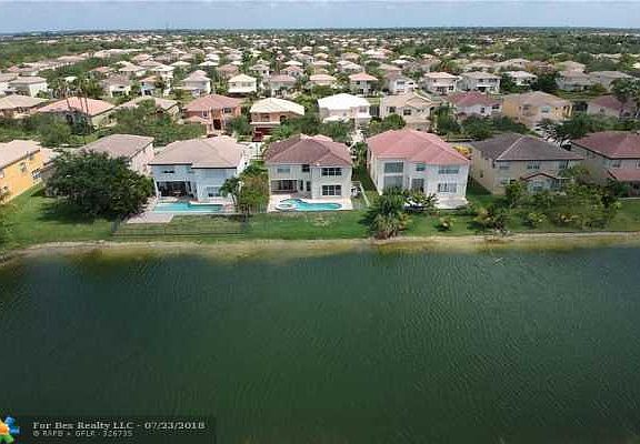 Home For Sale In North 29 Assoc 1711 B