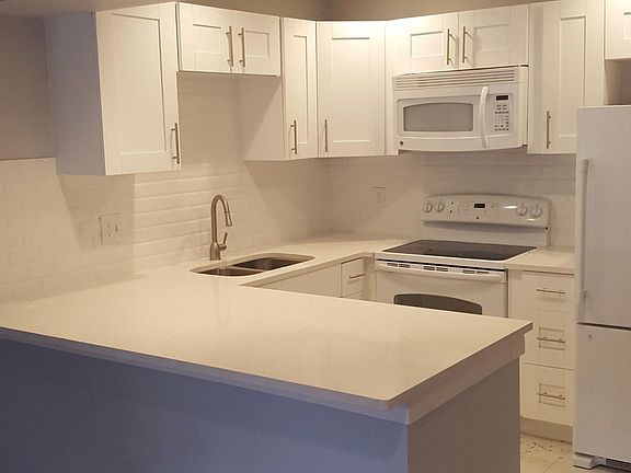 2nd image of 603 S Melville Ave APT 4