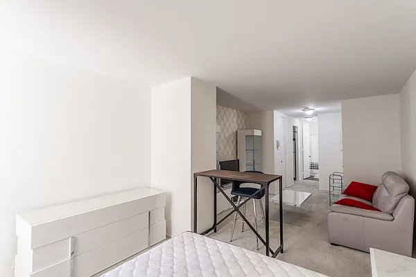 Rented by Douglas Elliman | media 3
