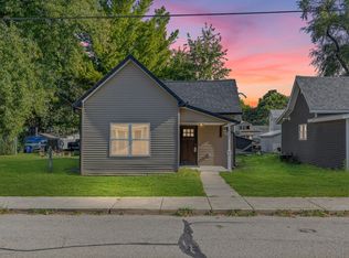 131 E 4th St, Williamsport, IN 47993