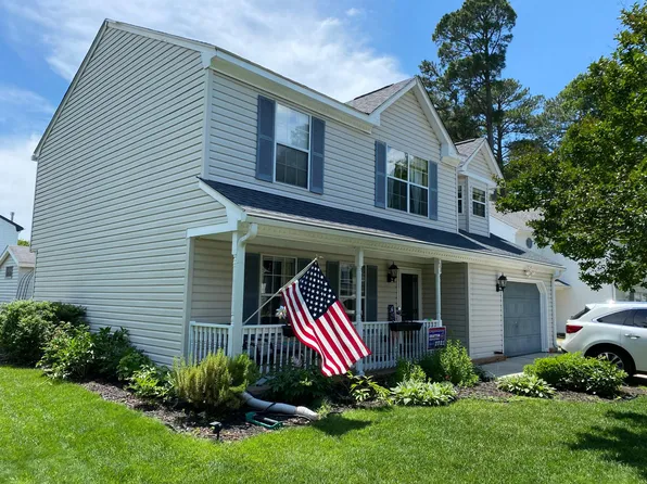111 Amelia Ct, Yorktown, VA 23693
