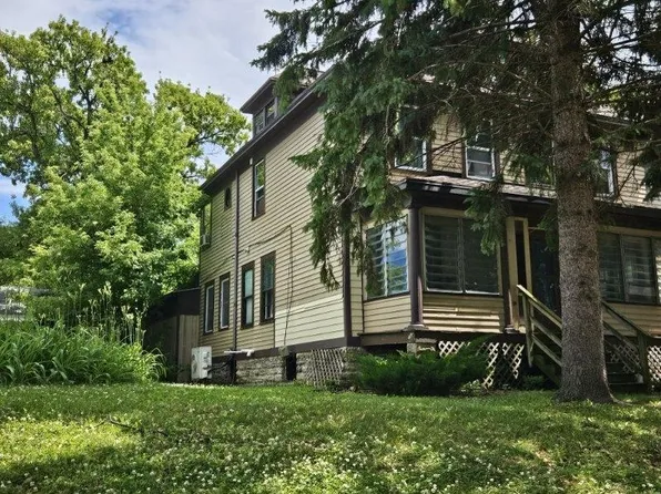 419 S Van Buren St, Green Bay, WI 54301