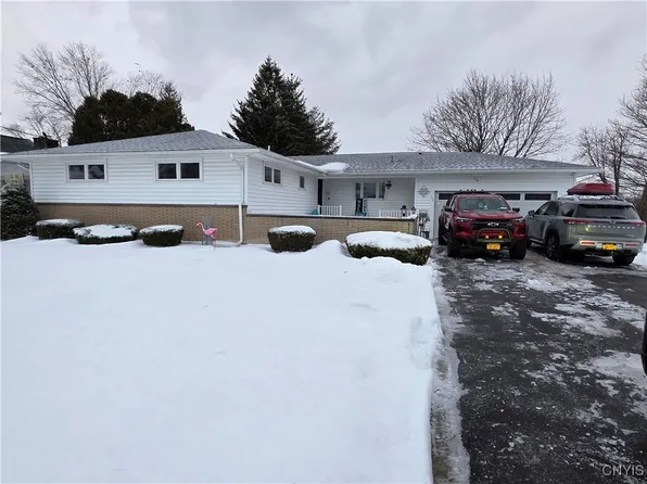 140 Cross St, Yorkville, NY 13495