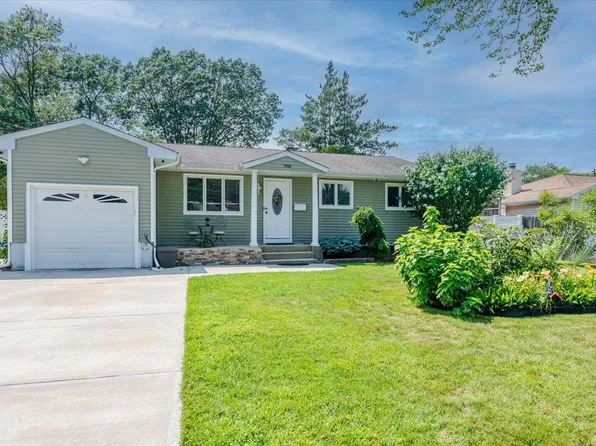1508 Chicago Avenue, Bay Shore, NY 11706