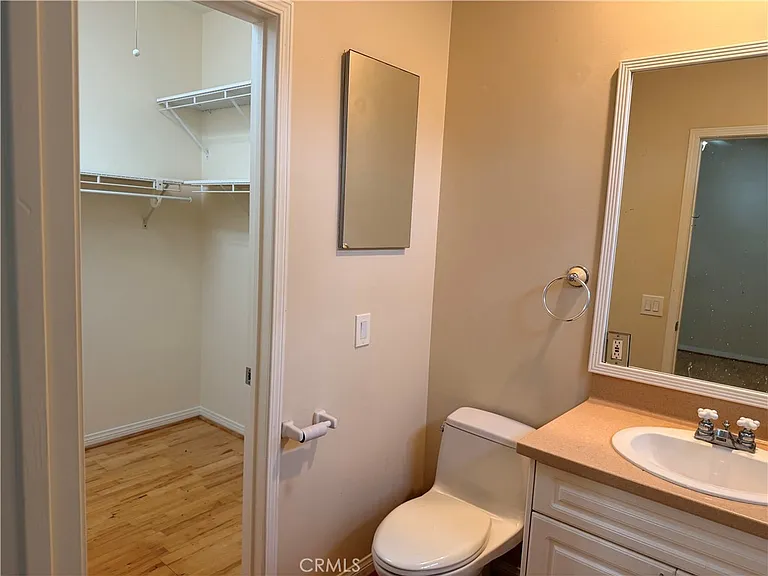 515 W Balboa Blvd — Photo 40
