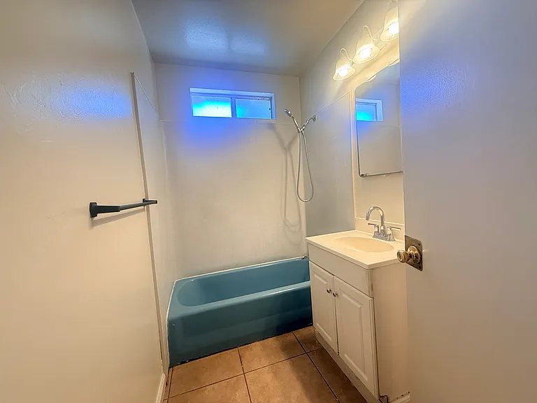 4641 N Fresno St — Photo 9