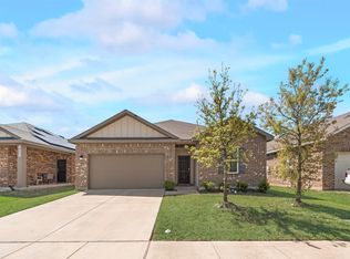 412 Scuttle Dr, Crowley, TX 76036