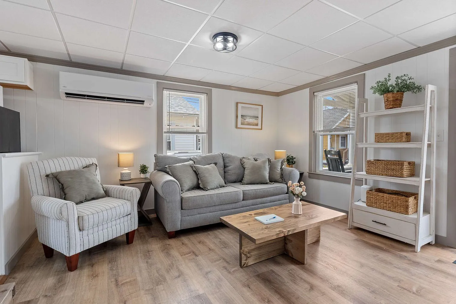 2 bed, 1.0 bath, 548 sqft, $5,748 — Photo 3