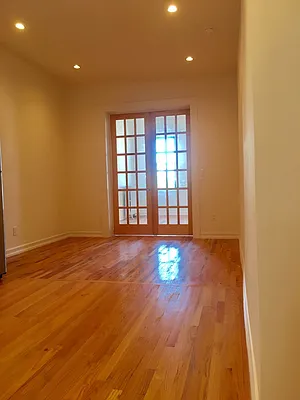 Rented by The MJS Group NY LLC | media 29