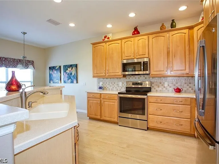 2474 Blackburn Cir — Photo 4