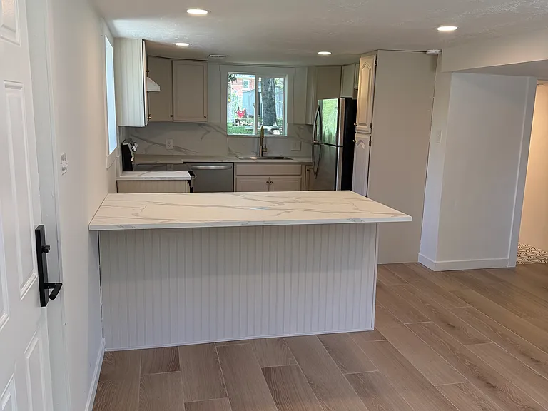 670 Healy St — Photo 4