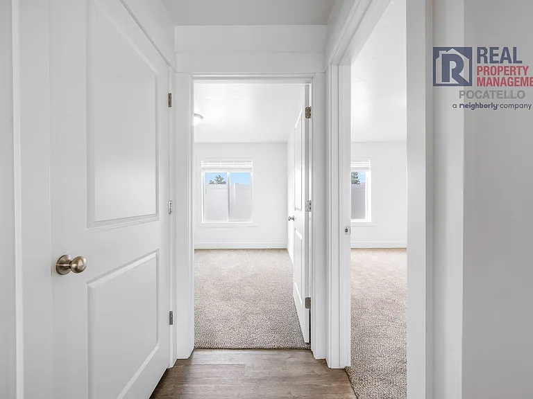 251 W Linden #BLD9 — Photo 13