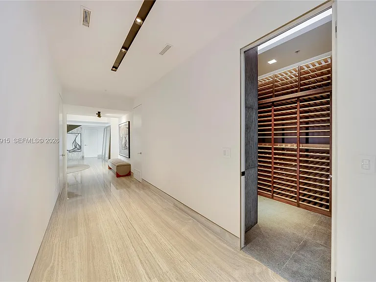 18201 E Collins Ave #TS1 — Photo 8