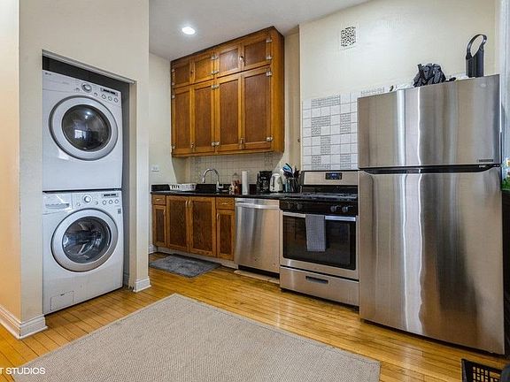 2nd image of 908 W Newport Ave #3