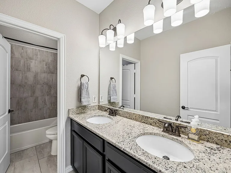 2200 Mountain Creek Ct — Photo 37