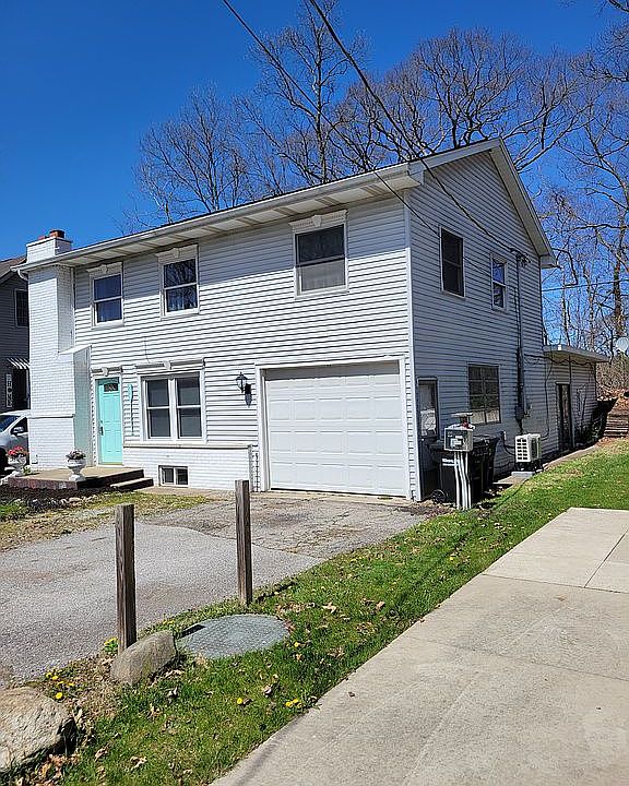 Newly remodeled 2,400 Sq Ft 