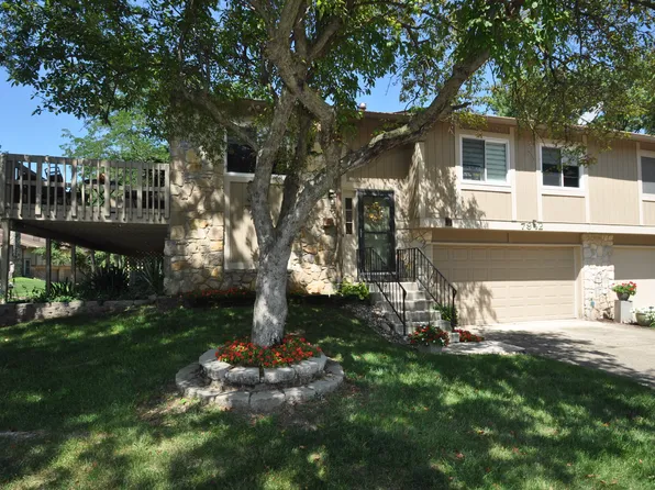 7942 Sunfield Ct, Indianapolis, IN 46214