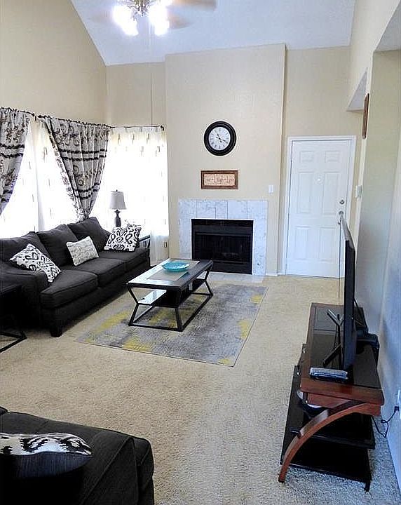 1st image of 622 Essex Pl