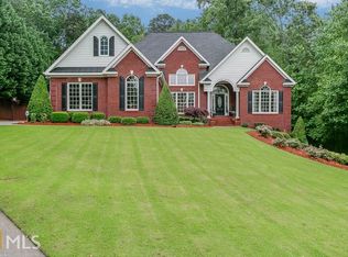 5726 Waterfall Way, Buford, GA 30518