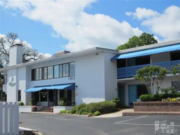 7246 Wrightsville Ave #105, Wrightsville Beach, NC 28480