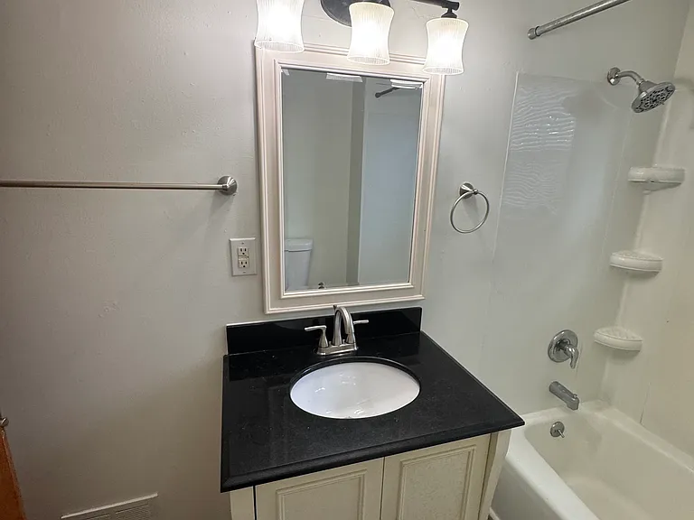 1032 Dennis St #2 — Photo 4