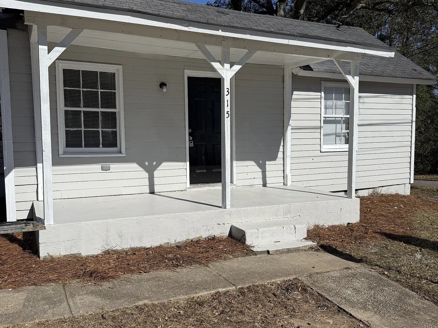 315 Dix Street - 1 — Photo 1