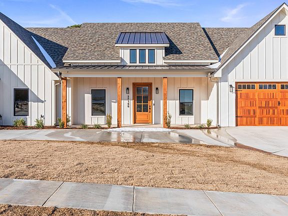 4th image of 17180 Woodcrest Cir