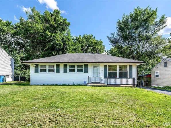 8616 Elwyn Dr, Hazelwood, MO 63042