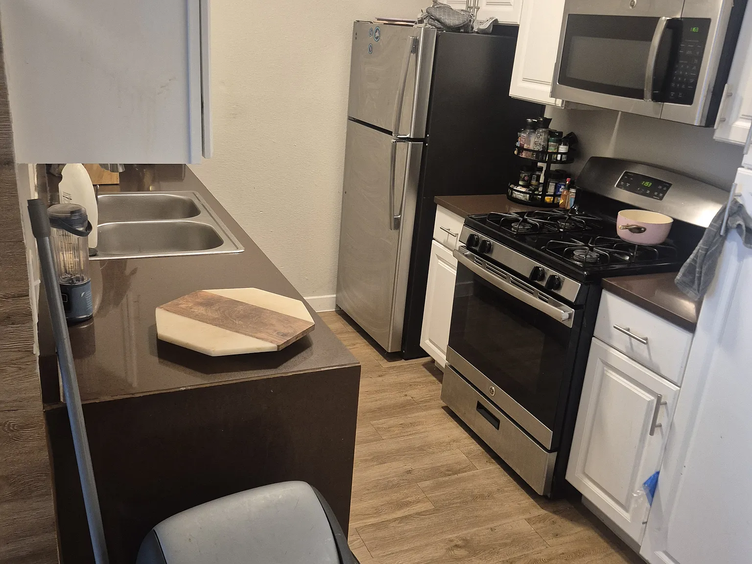 1 bed, 650 sqft, $1,195 — Photo 3